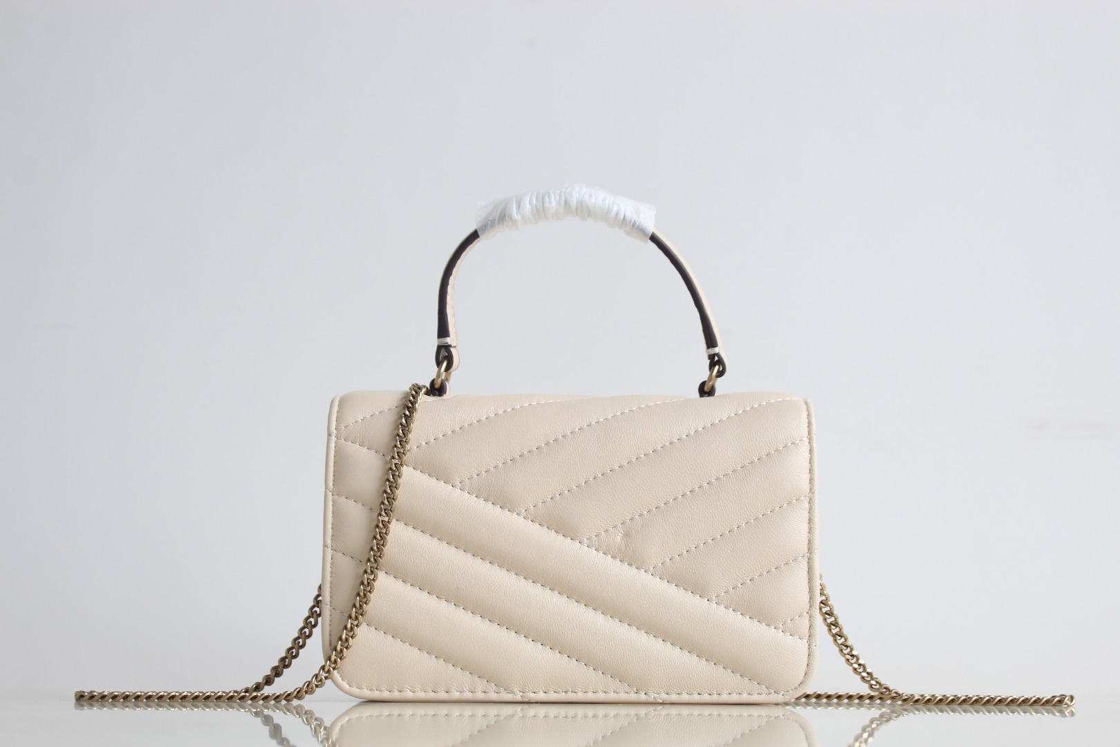 Tory Burch 白色 Tory Burch新款羊皮机车包 Kira手提链条包 选用柔软的羊皮材质