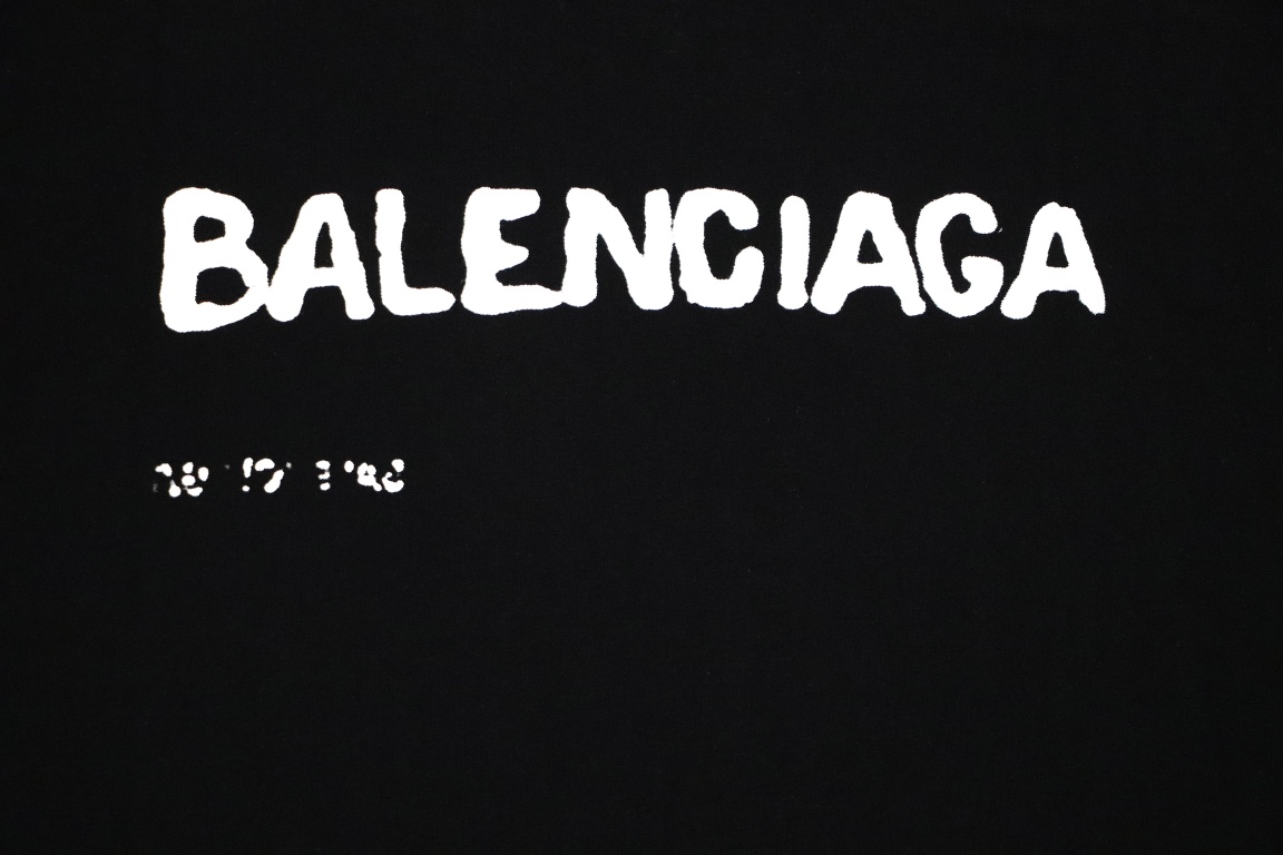 高版本BALENCIAGA/巴黎世家 模糊字母印花短袖T恤