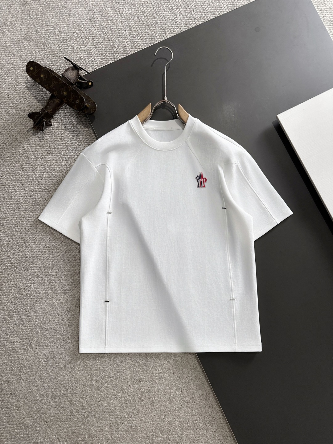 Envío al día siguiente versión alta MONCLER/Moncler 25ss nueva temporada primavera-verano camiseta de alta costura, fab…