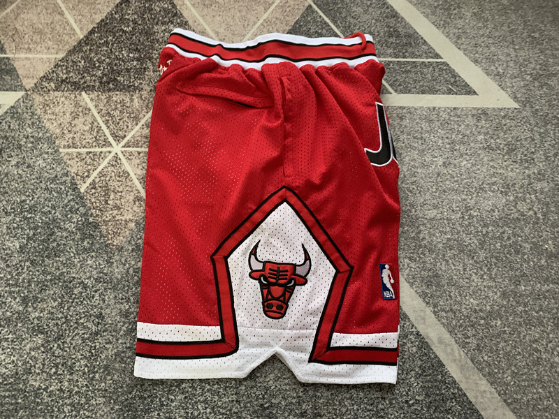 Mitchell & Ness x Just Don Chicago Bulls Embroidery Basketball Shorts Overview - 图片 4