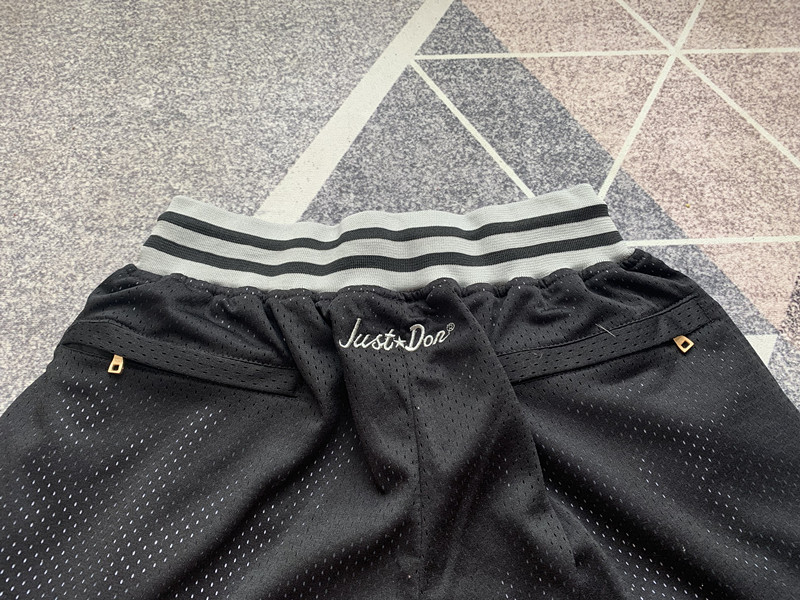 Mitchell & Ness x Just Don Chicago Bulls Jordan Embroidery Basketball Shorts - 图片 6