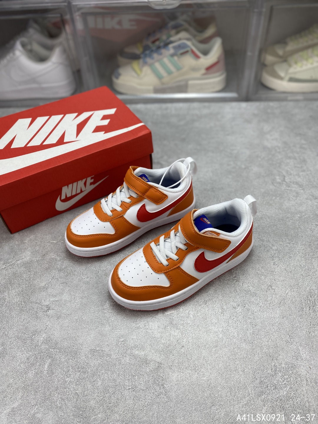 图片[4]-🈴️ 【童鞋🎉开学季耐克童鞋🎉开学季 Nike Court Borough Low 2 低帮小AJ1百搭透气休闲运动板鞋儿童运动篮球鞋 婴童魔术贴运动童鞋🎉开学季，助力小宝贝开启新征程。该鞋款伴孩子尽情畅玩，鞋面和外底采用经久耐穿的材料，搭配便于穿脱的固定带设计，演绎经典外观。匠心鞋头和中足设计，为小脚丫营造充裕空间，令孩子畅享非凡舒适的日常穿着体验。弹性鞋带，魔术贴粘扣式固定带，双缝线细节。 #A41LSX0921 24-37 类型：儿童鞋🎉开学季 货号：BQ5451 尺码：24-37含半码-选品中心