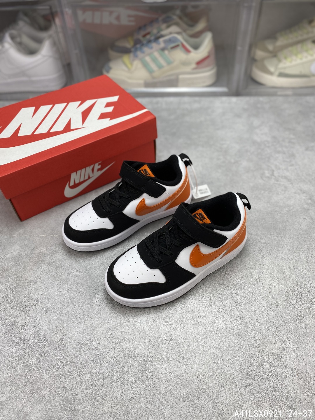 图片[6]-🈴️ 【童鞋🎉开学季耐克童鞋🎉开学季 Nike Court Borough Low 2 低帮小AJ1百搭透气休闲运动板鞋儿童运动篮球鞋 婴童魔术贴运动童鞋🎉开学季，助力小宝贝开启新征程。该鞋款伴孩子尽情畅玩，鞋面和外底采用经久耐穿的材料，搭配便于穿脱的固定带设计，演绎经典外观。匠心鞋头和中足设计，为小脚丫营造充裕空间，令孩子畅享非凡舒适的日常穿着体验。弹性鞋带，魔术贴粘扣式固定带，双缝线细节。 #A41LSX0921 24-37 类型：儿童鞋🎉开学季 货号：BQ5451 尺码：24-37含半码-选品中心