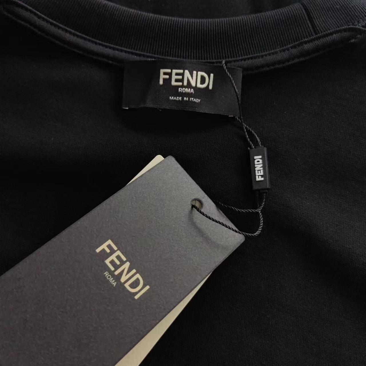 实拍细节图 +尺码表 FENDI 芬迪 小魔怪眼睛双FF拼色印花短袖