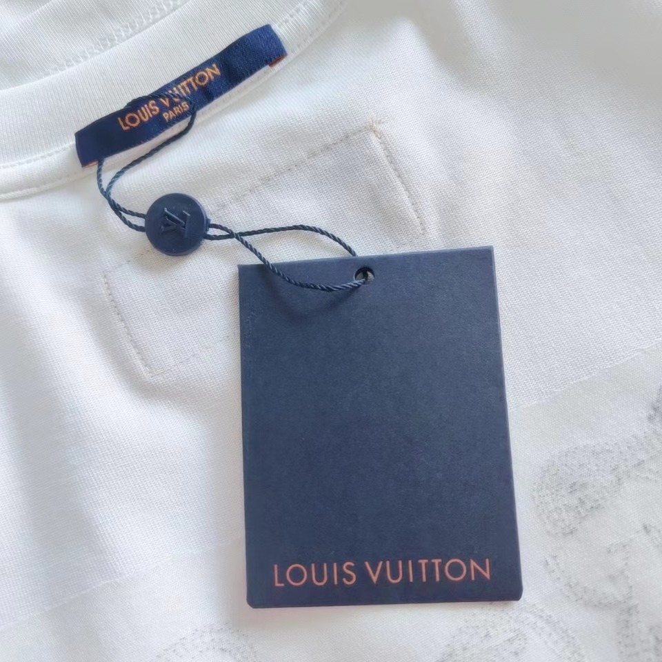 实拍细节图 +尺码表 Louis Vuitton/路易威登 前后绣花LOGO短袖T恤