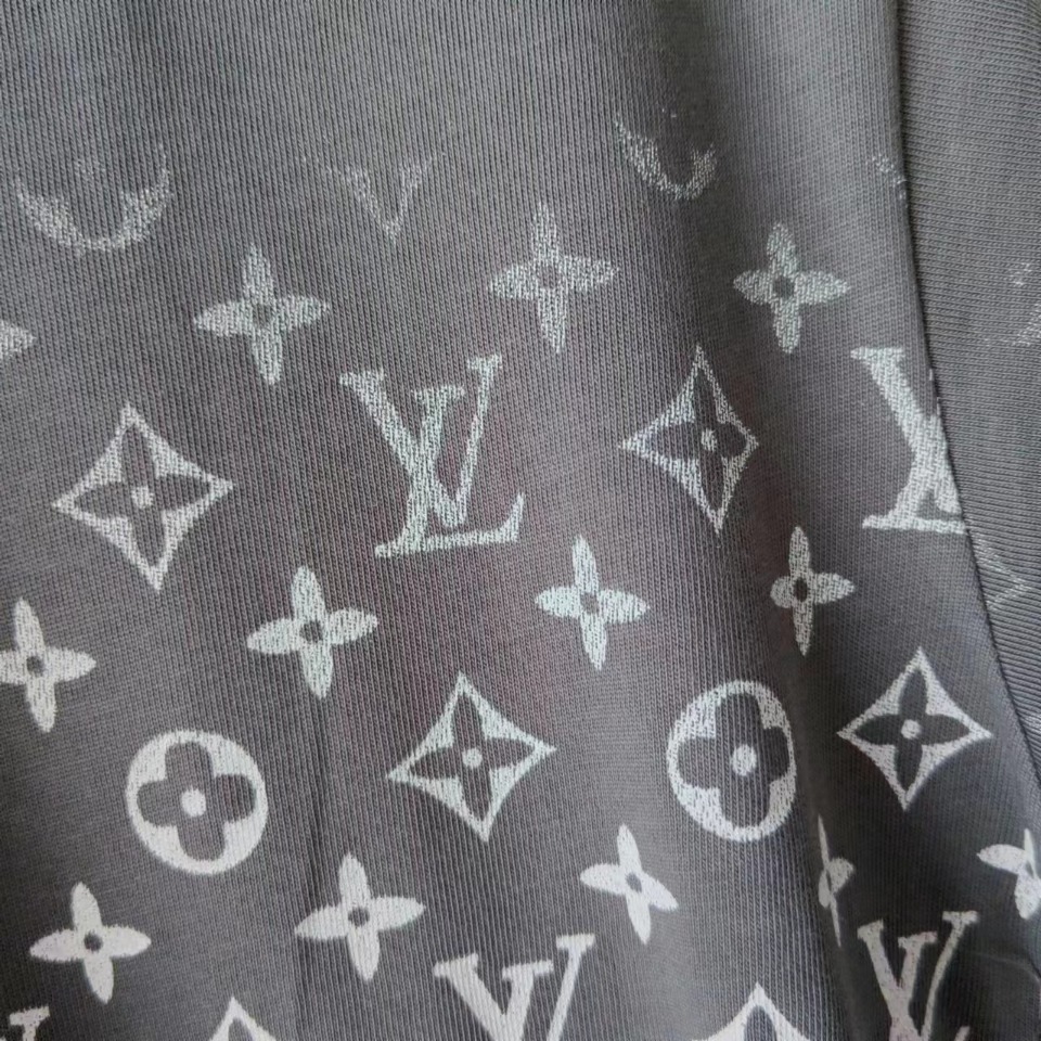 实拍细节图 +尺码表 路易威登/Louis Vuitton 老花渐变满印logo圆领短袖T恤