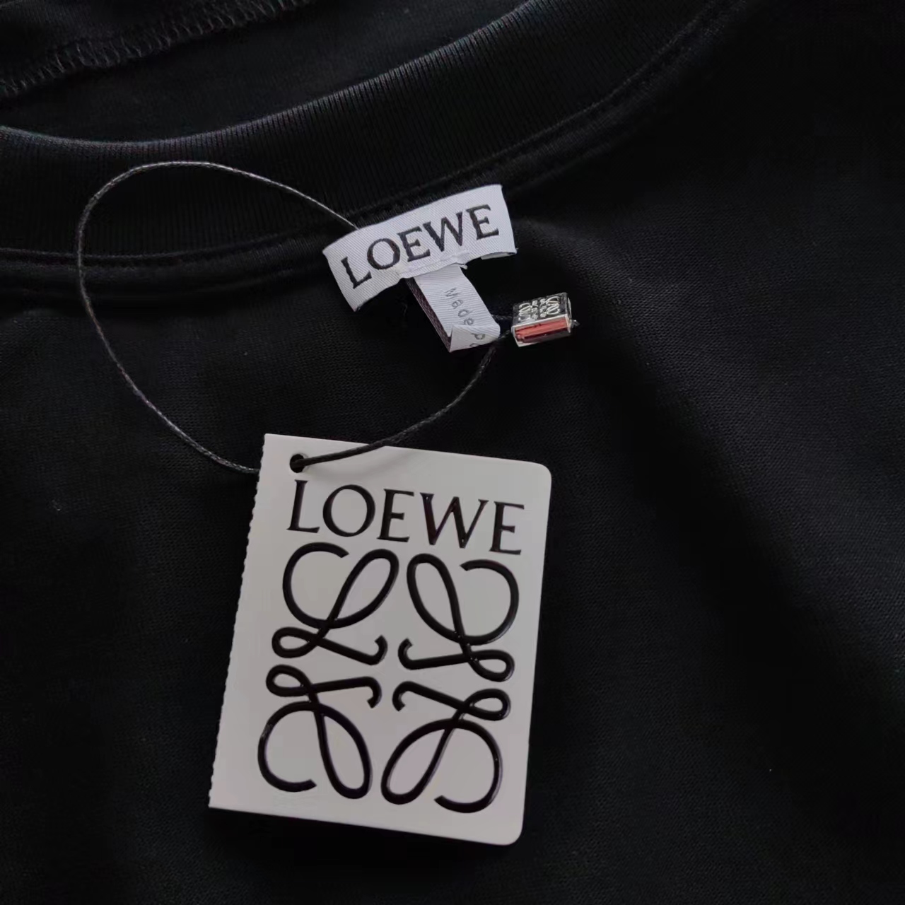 实拍细节图+尺码表 LOEWE/罗意威 X 哈儿移动城堡 联名口袋四叶草火焰圆领短袖