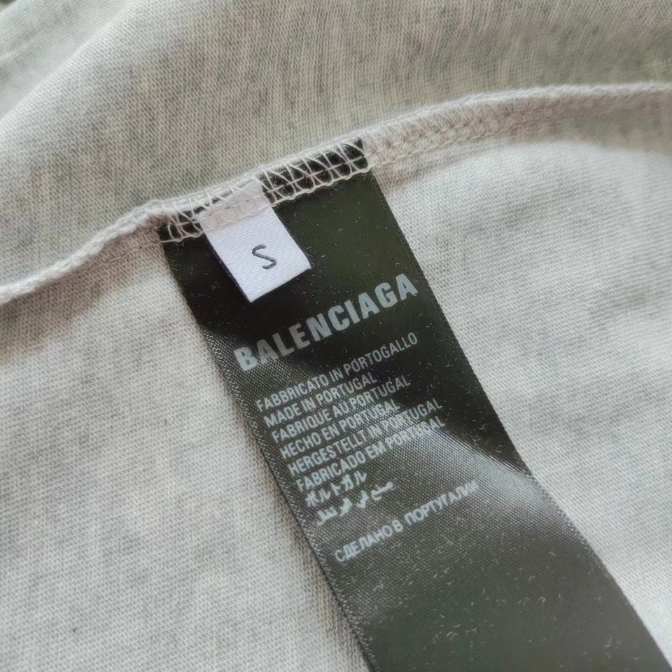 实拍细节图+尺码表 巴黎世家Balenciag Be kind 牙刷绣短袖 刺绣区分