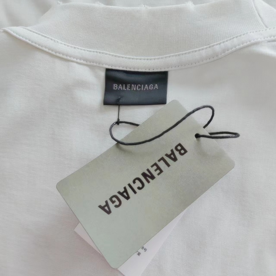 实拍细节图+尺码表 巴黎世家Balenciaga 曼联联名水泥喷脏手绘满印刺绣短袖