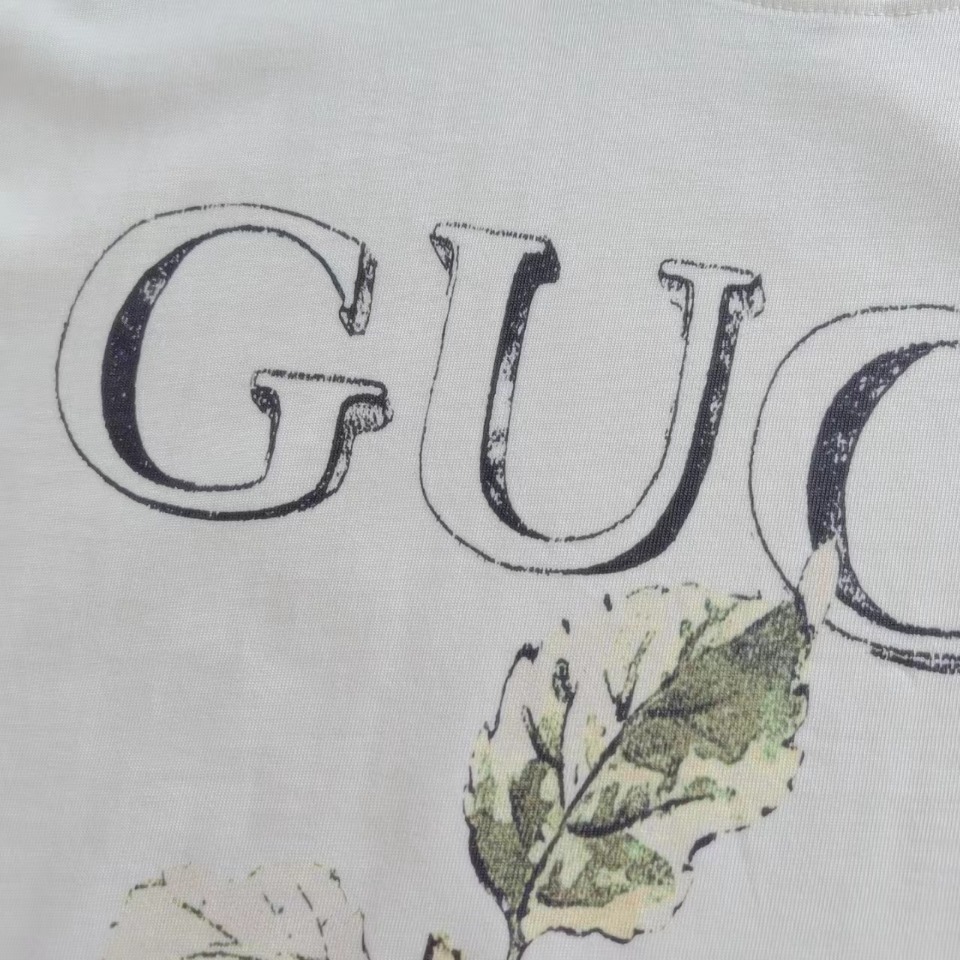 实拍细节图+尺码表 GUCCI 古驰 彼得兔系列苹果小兔印花短袖