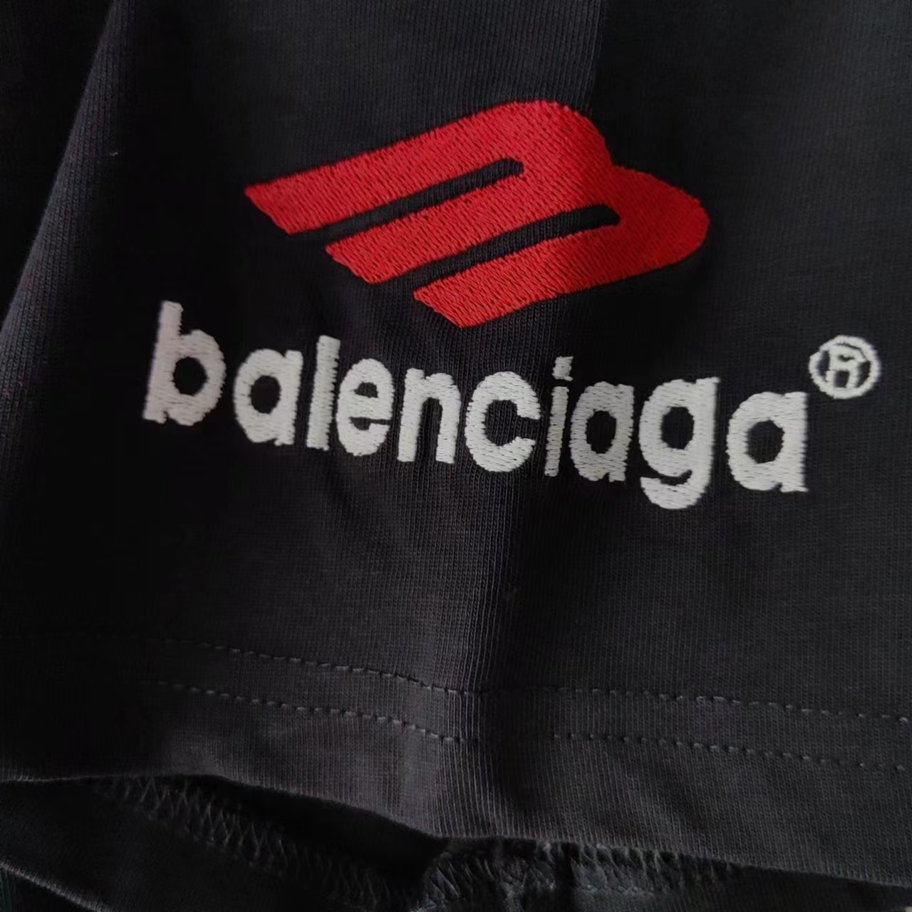 实拍细节图+尺码表 巴黎世家Balenciaga大M3m刺绣短袖 刺绣区分