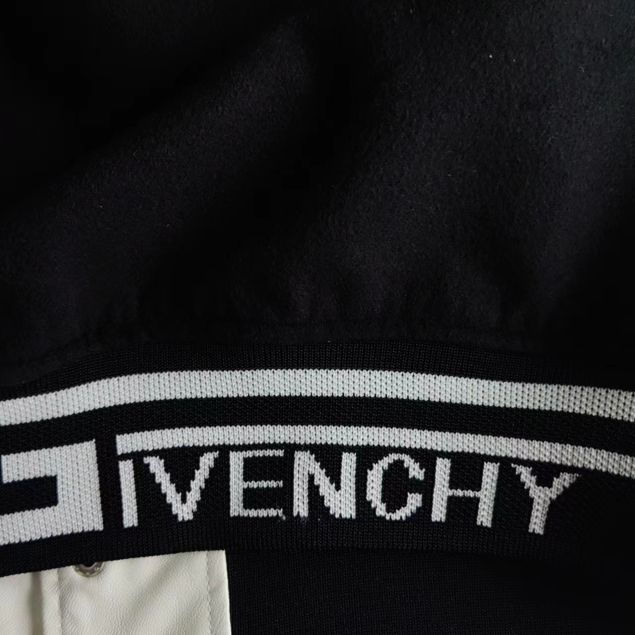 实拍细节图+尺码表 GIVENCHY 纪梵希单排扣双面呢皮衣棒球服夹克