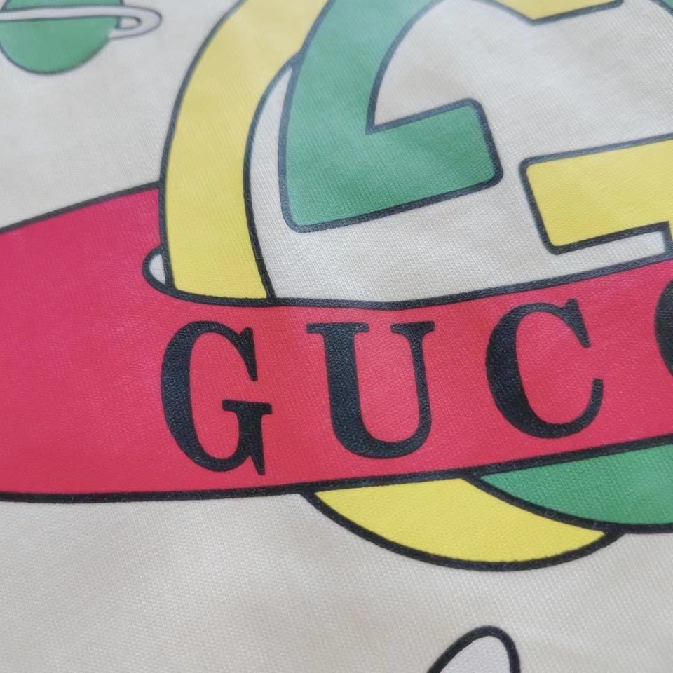 130 实拍细节图 +尺码表 Gucci/古驰 24SS古驰银河系康丽直喷印花T恤