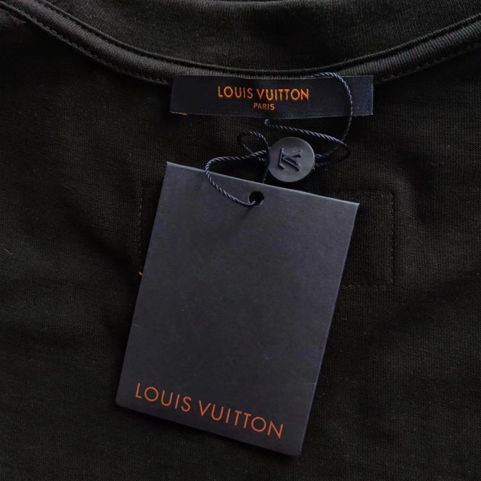 150 实拍细节图+尺码表 Louis Vuitton/路易威登 24SS四叶logo印花短袖