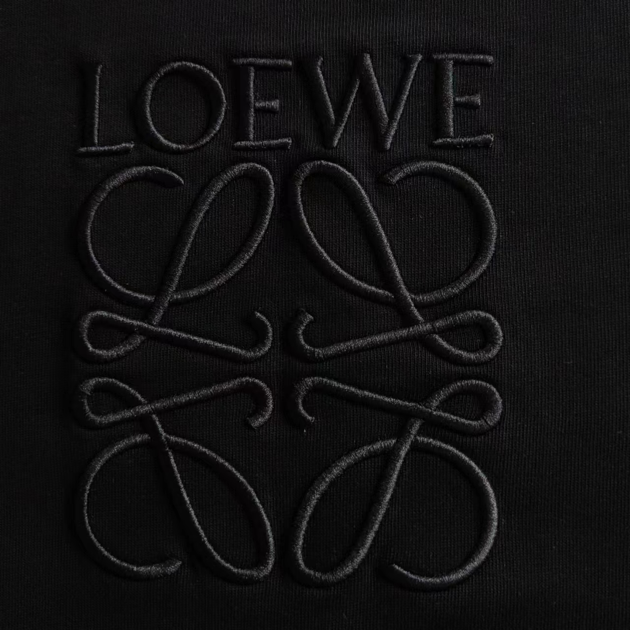 150 实拍细节图+尺码表 LOEWE 罗意威 纯色刺绣大Logo刺绣短袖T桖