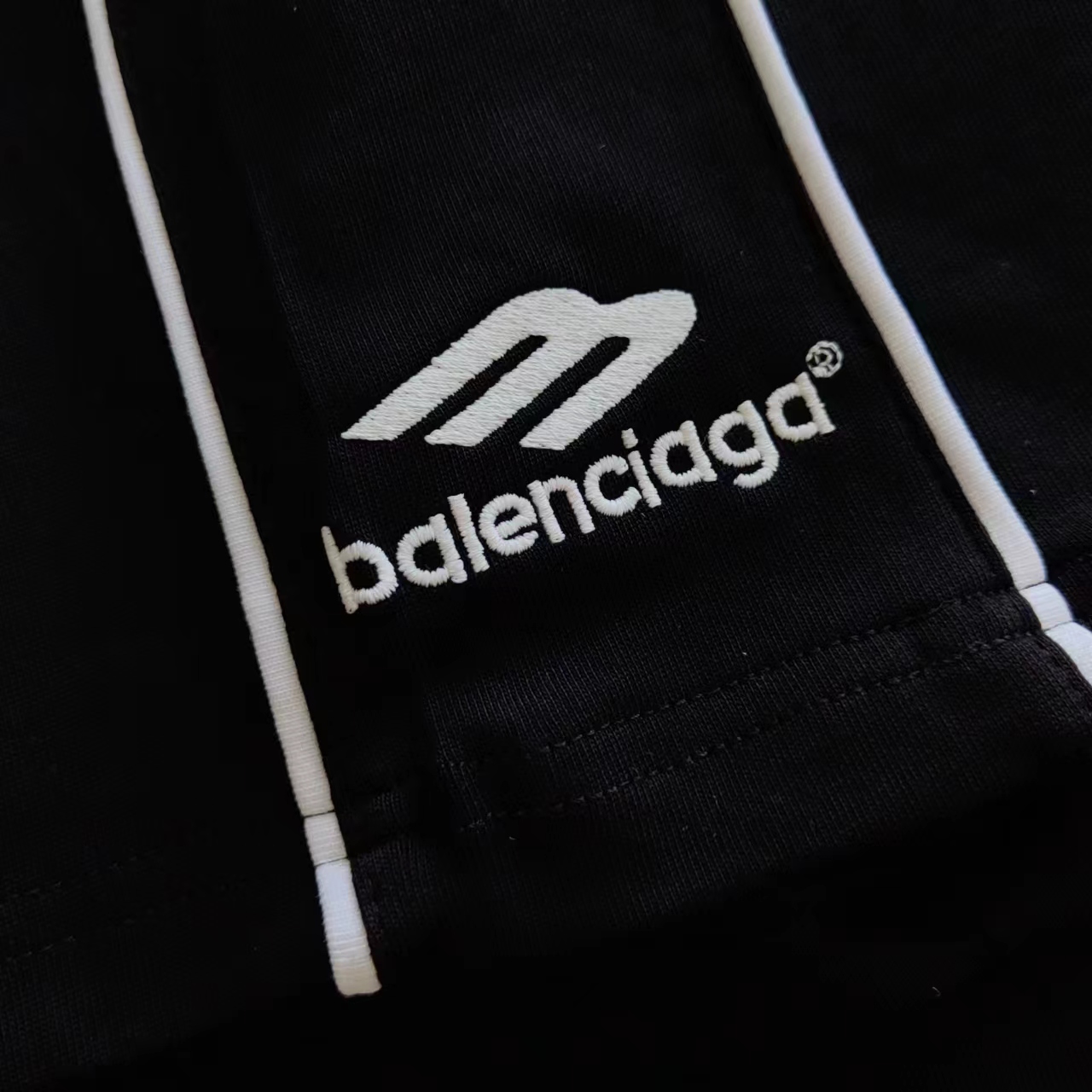 实拍细节图+尺码表 巴黎世家 Balenciaga 足球10号东京限定曼联球服短袖