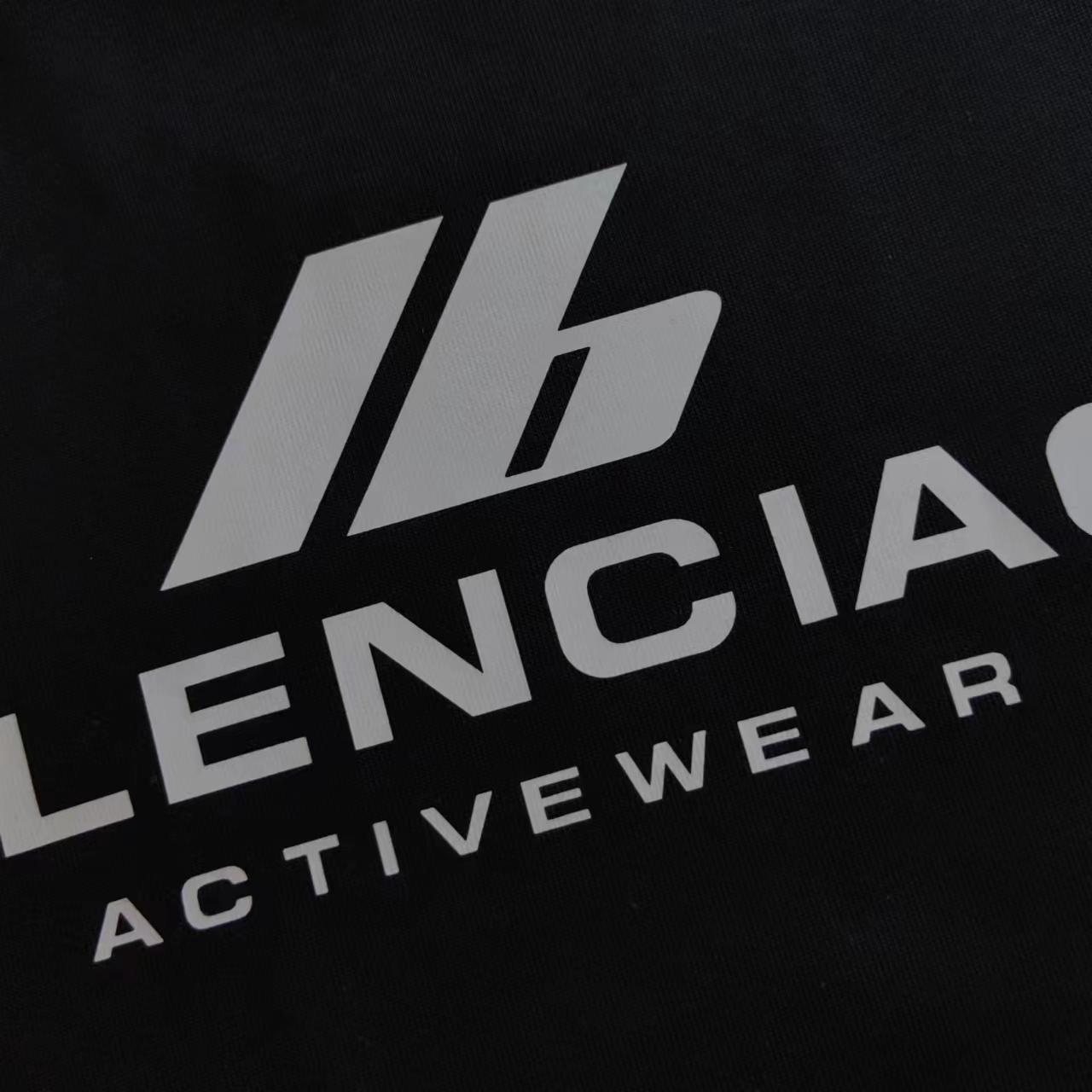 实拍细节图+细节图 巴黎世家Balenciaga 新款ip反光字母短袖