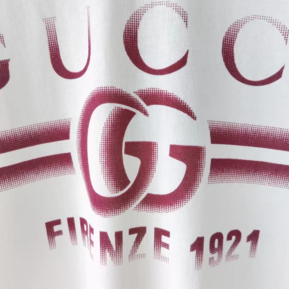 实拍细节图+尺码表 Gucci/古驰 24ss 渐变字母logo短袖