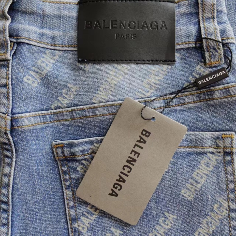 实拍细节图+尺码表 巴黎世家Balenciaga 经典字母满印logo仔长裤