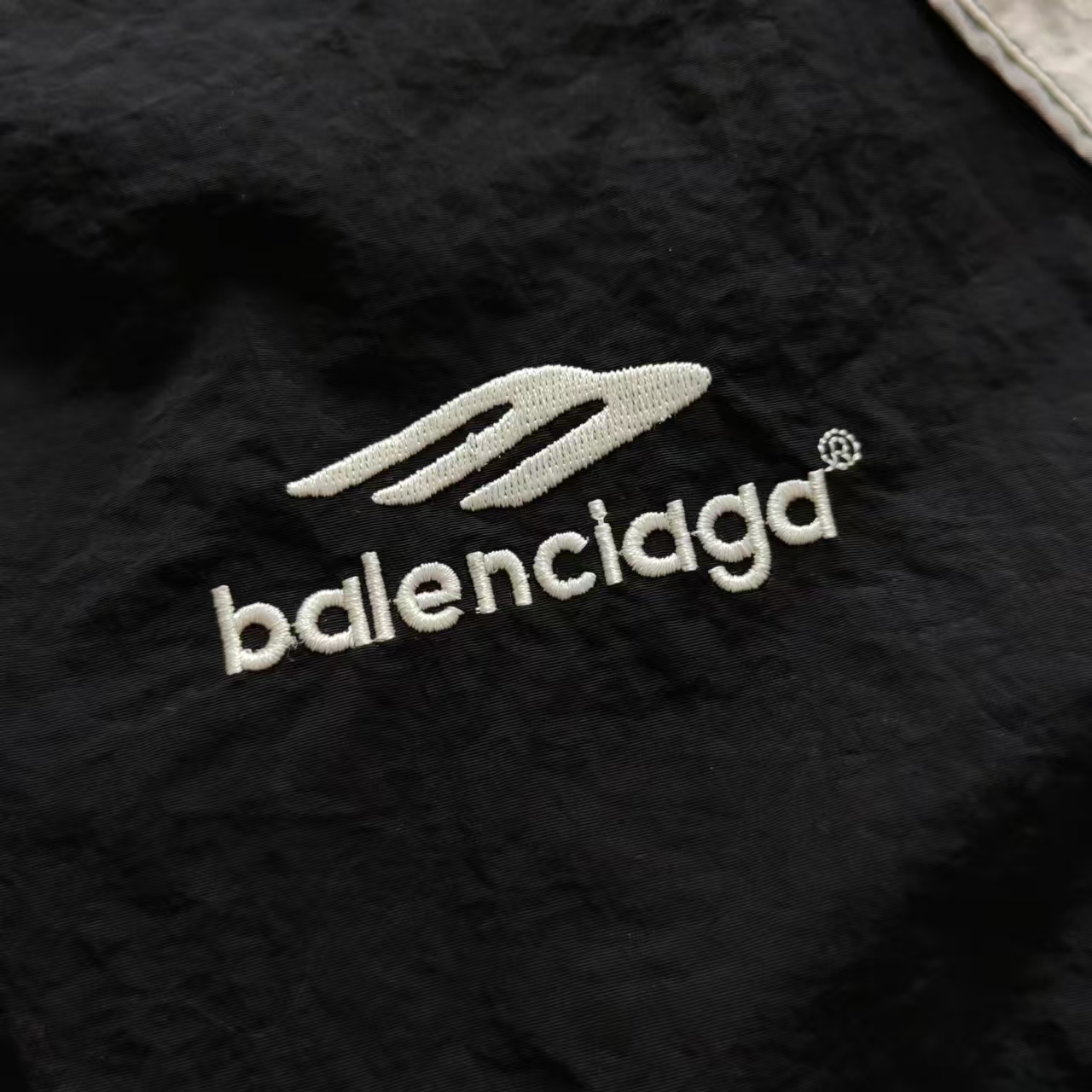 实拍细节图+尺码表 Balenciaga巴黎世家 2024SS 刺绣拼接校服运动外套