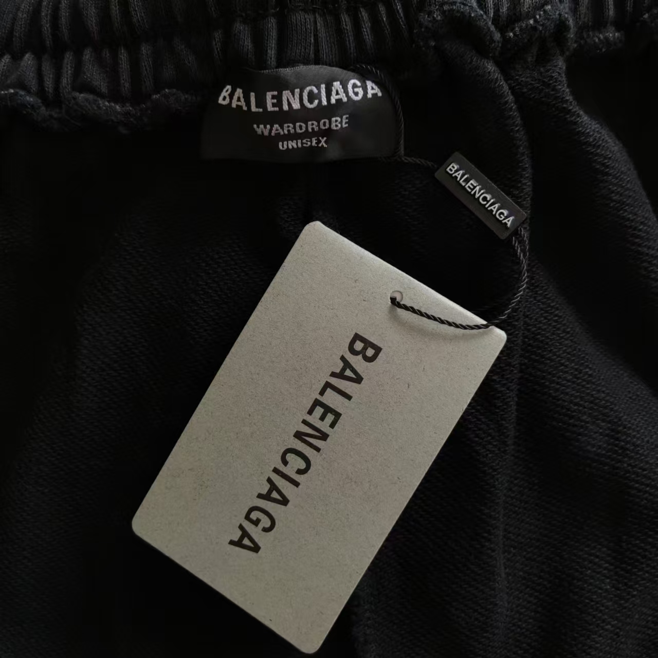 实拍细节图+尺码表 BALENCIAGA/巴黎世家 24SS 巴黎梵文泥巴做旧梵纹LOGO长裤