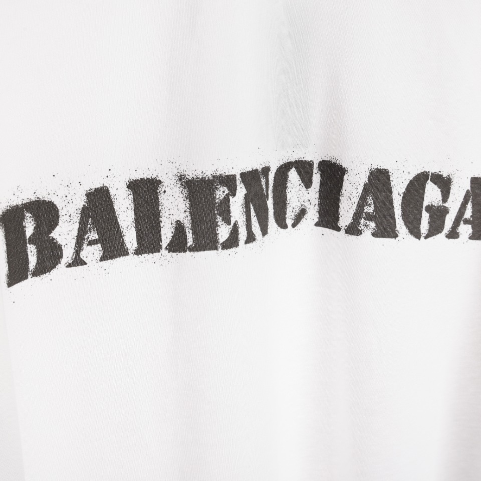 Balenciaga 巴黎世家 BLCG24SS渐变模糊喷绘字母短袖T恤