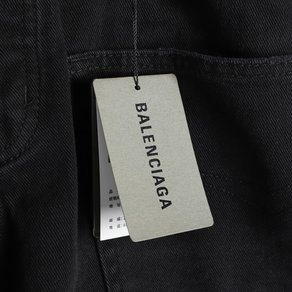 250  Balenciaga巴黎世家BLCG24ss新款反转口袋牛仔短裤