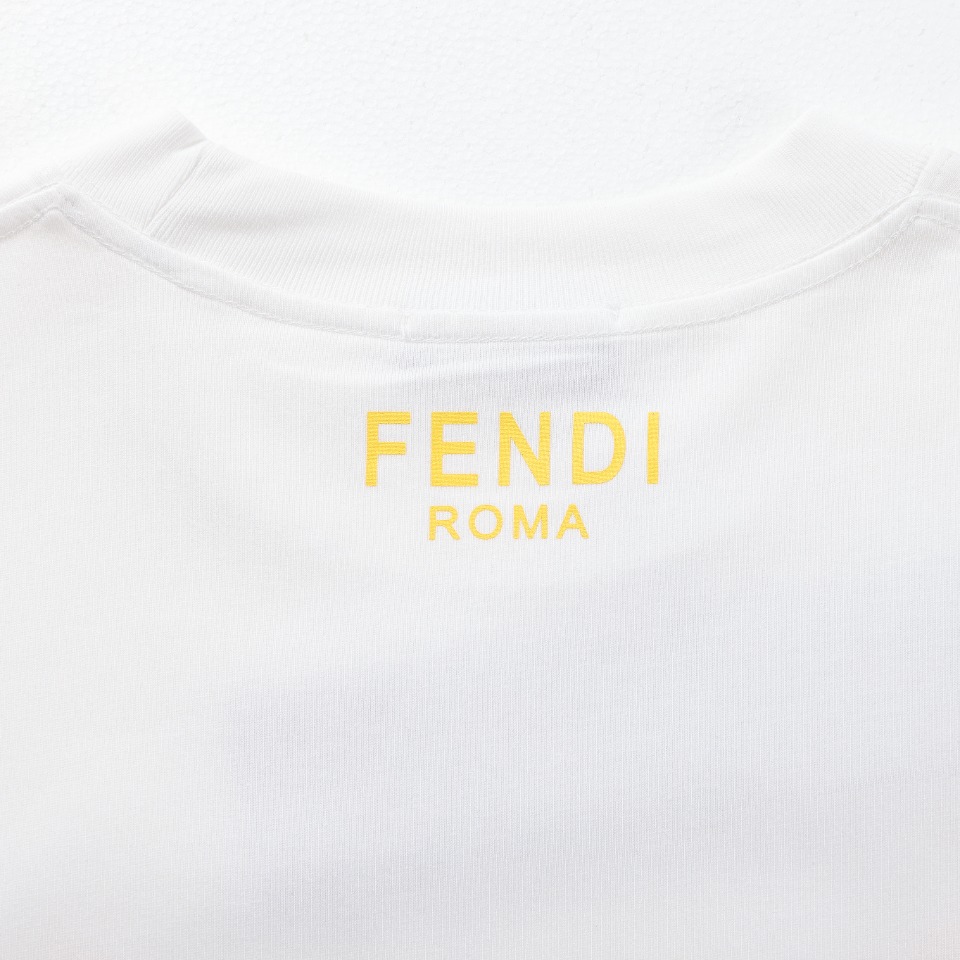 140 FENDI /芬迪 24ss 小怪兽胶皮眼睛短袖T恤