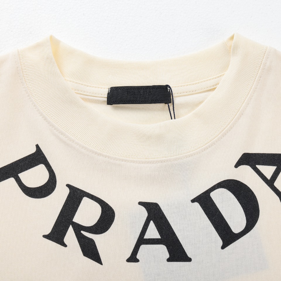 140 Prada/普拉达PRD24ss领口项链大字母logo短袖T恤