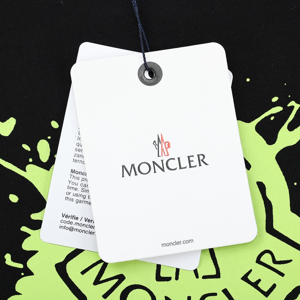 140 Moncler/蒙口24ss涂鸦印花短袖T恤 彩喷印花logo设计~面料上身舒适透气