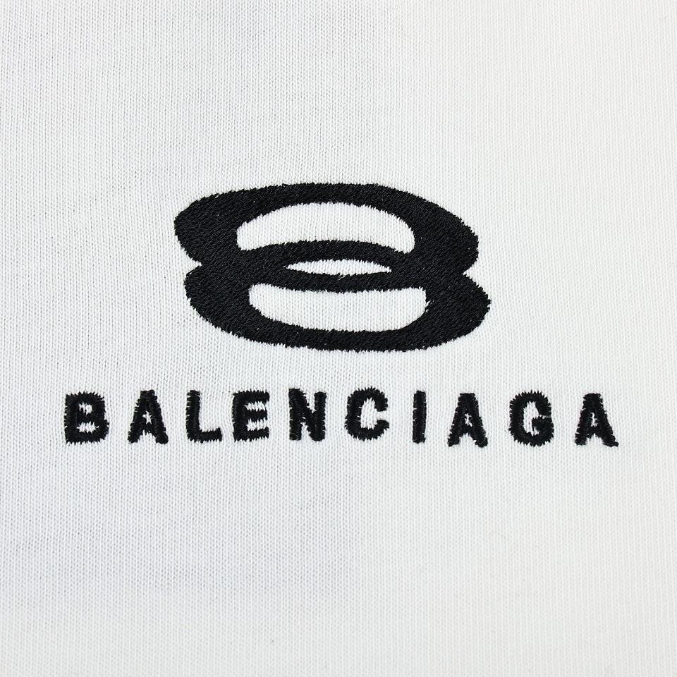 Balenciaga巴黎世家BLCG 24SS下摆流苏刺绣8字logo短袖T恤