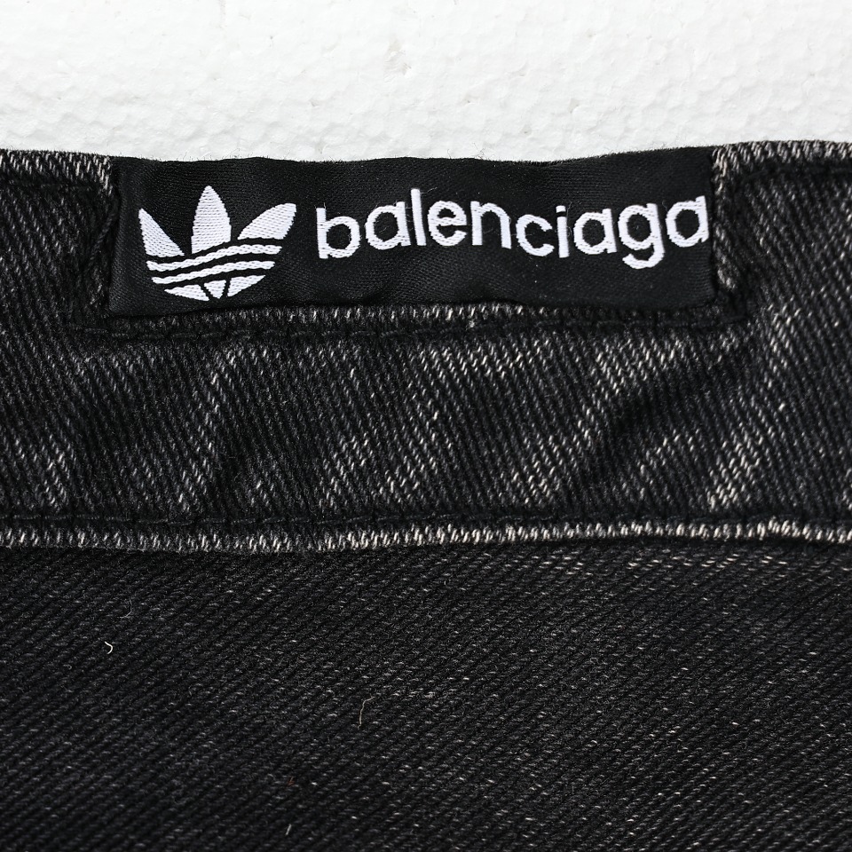 顶级版本) Balenciaga x adidas 23ss Large Baggy联名款三道杠水洗秀款牛仔裤