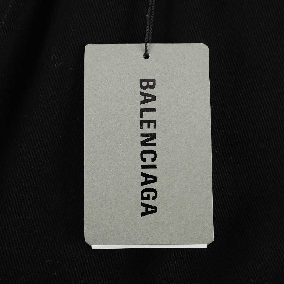 BALENCIAGA/巴黎世家BLCG 24ss柳丁火机头穿孔宽松牛仔短裤