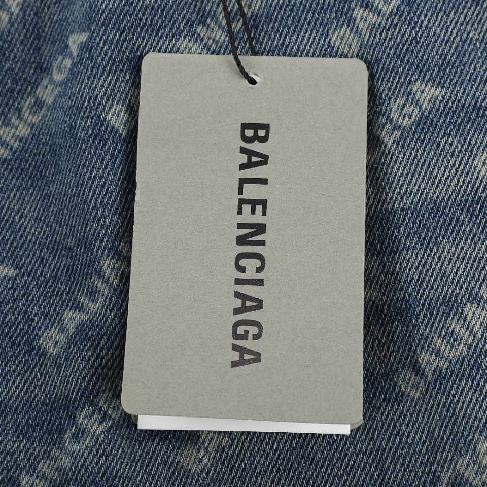 Balenciaga巴黎世家BLCG 24SS 字母满印牛仔长裤