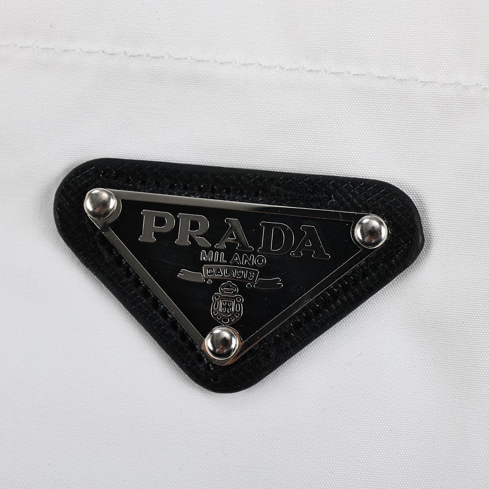 PRADA/普拉达PRD 24ss三角标口袋府绸长袖衬衫