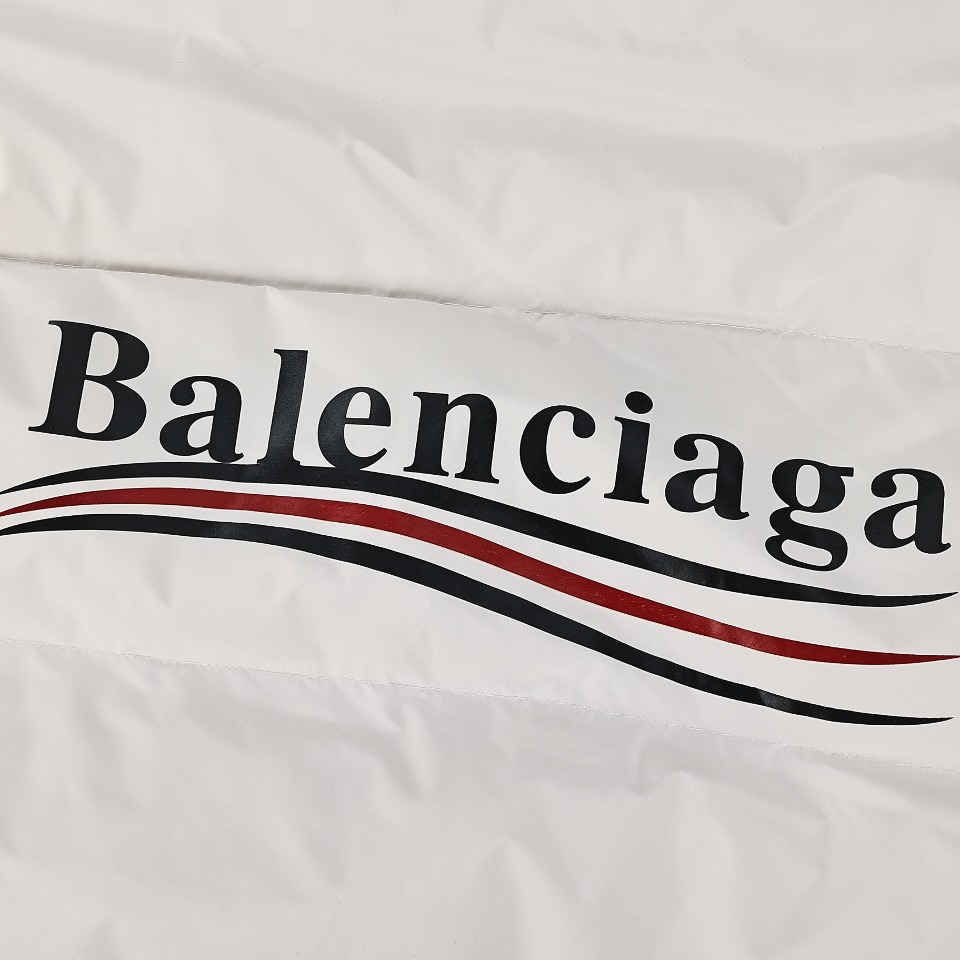 BALENCIAGA/巴黎世家 BLCG 24ss可乐海浪纹羽绒服 巴黎世家24FW前后可乐海浪字母羽绒服