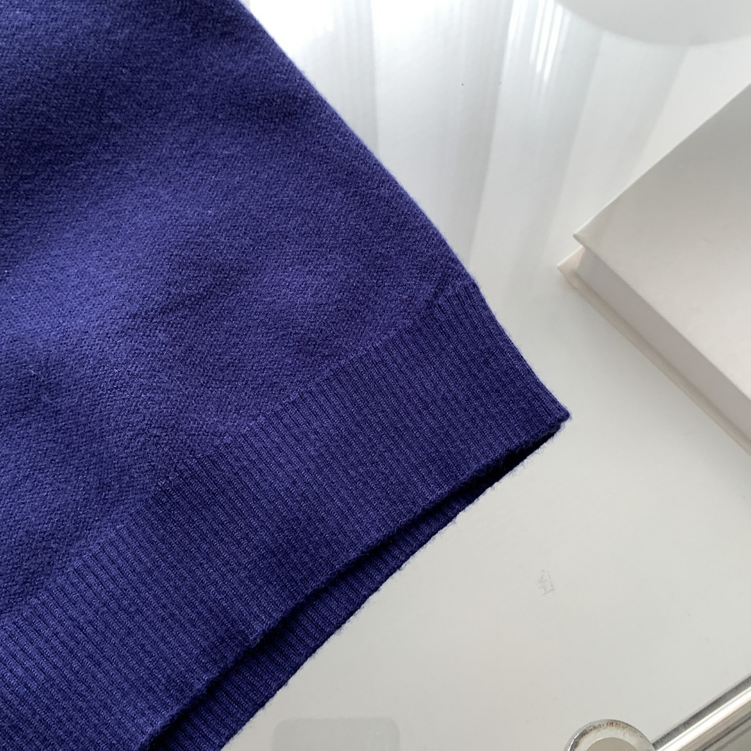 Fashion Update: High-Quality Sweaters by Givenchy and Vansh in Pollane Color - 图片 6