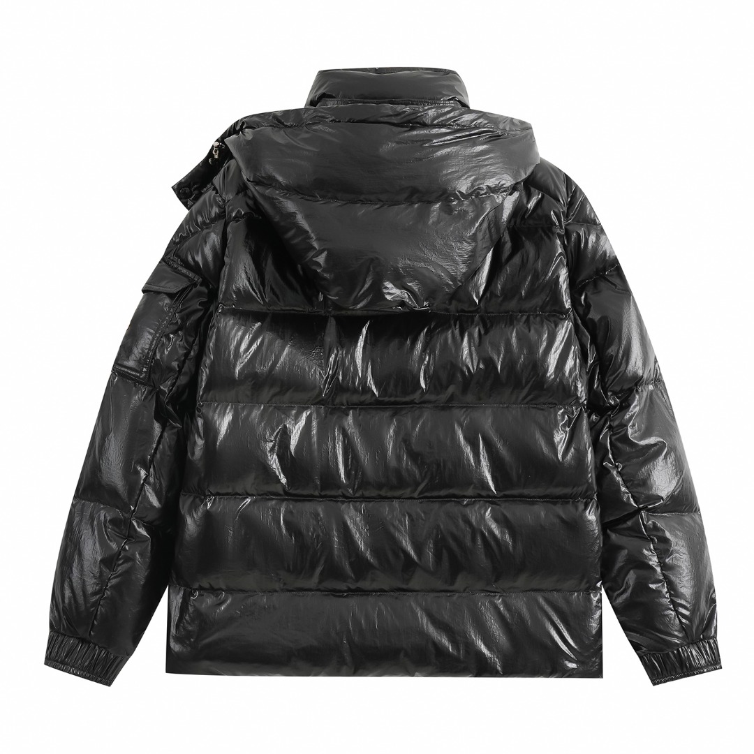 MONCLER 70周年限定款羽绒服 短款デザイン