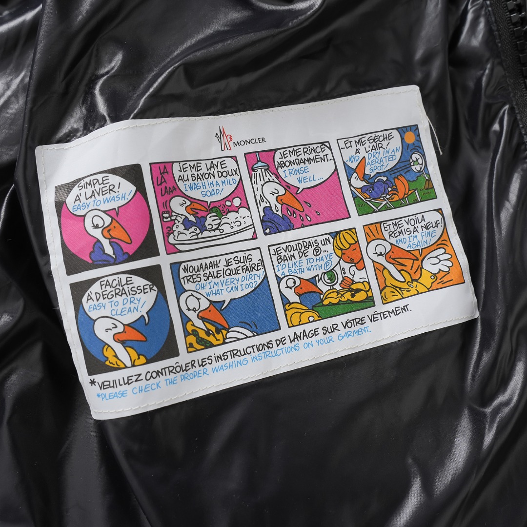 MONCLER 70周年限定款羽绒服 短款デザイン