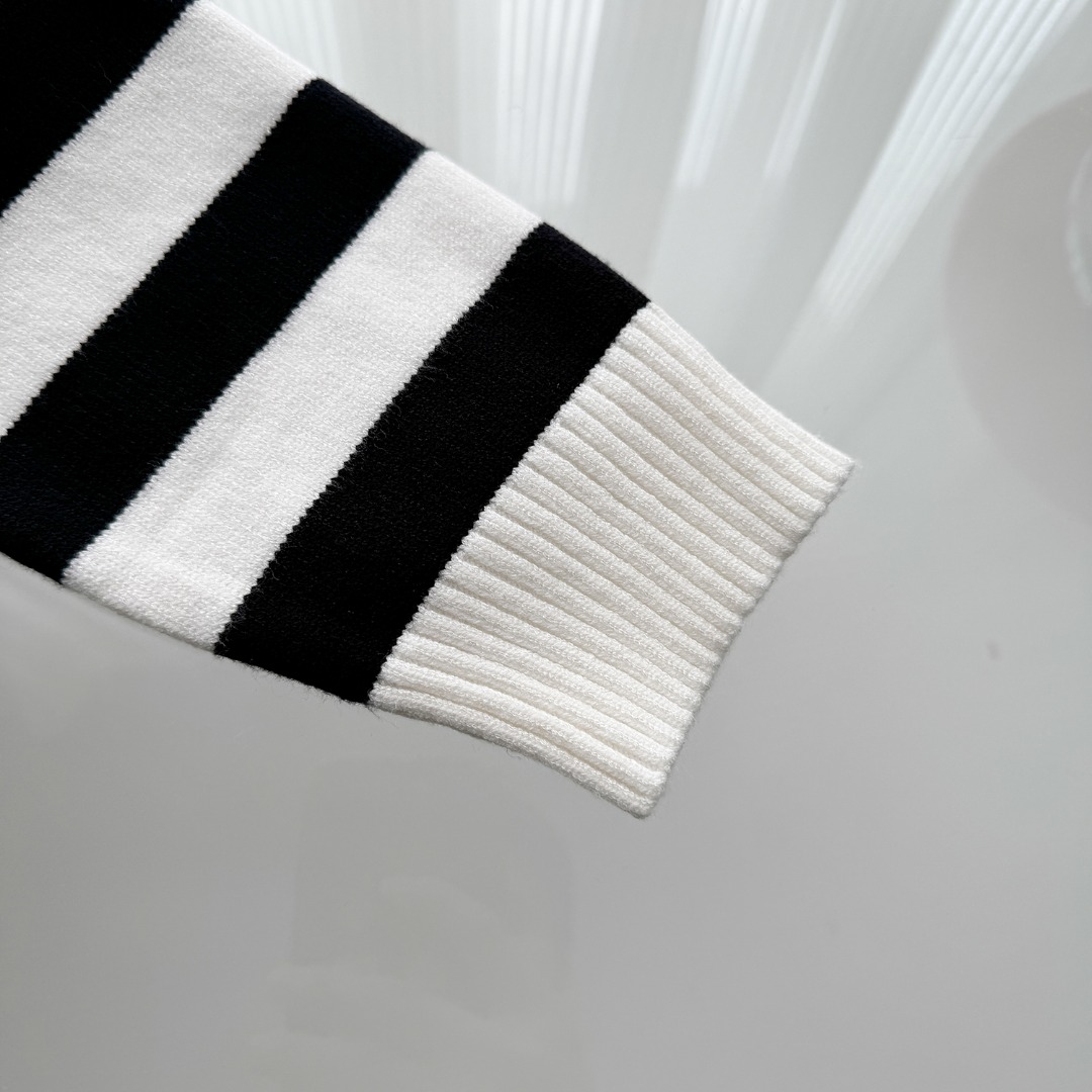 High-Quality Italian Imported Gucci Striped Sweaters in Classic Fashion – CDC M82 - 图片 7
