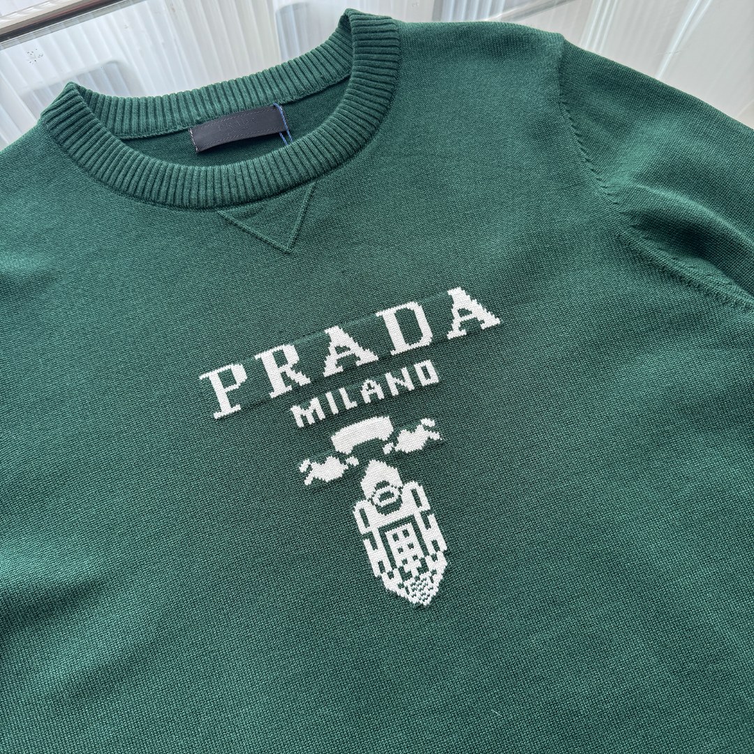 Prada Italian Sweater: High-Quality, Durable, Stylish Collection in Ink Green - 图片 4