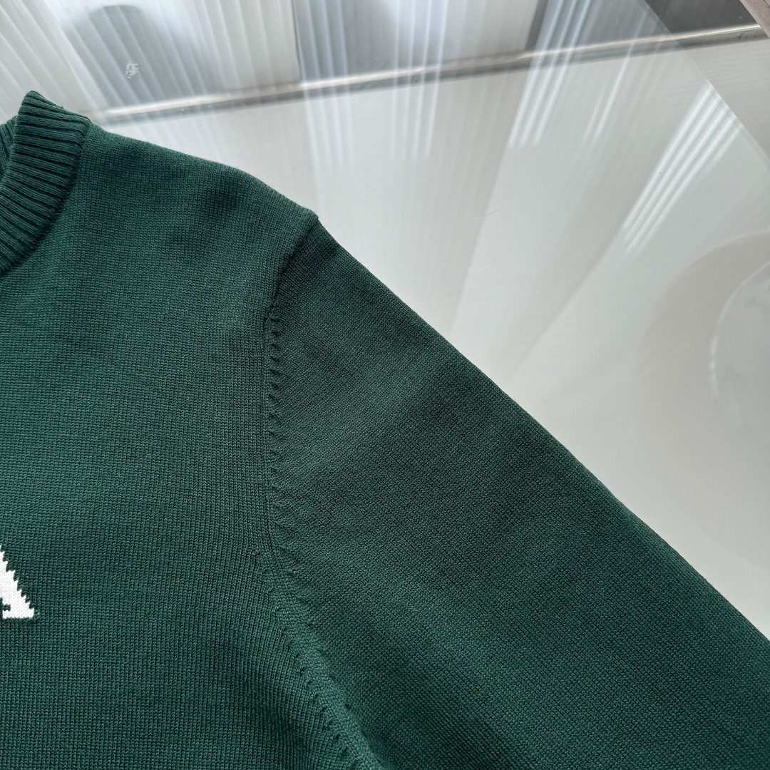 Prada Italian Sweater: High-Quality, Durable, Stylish Collection in Ink Green - 图片 5