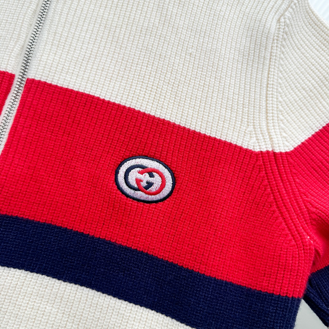 High-Quality Italian Fabric Sweaters and Shirts by CDC M88: Gucchi Logo, Durable, Stylish, Various Sizes - 图片 6