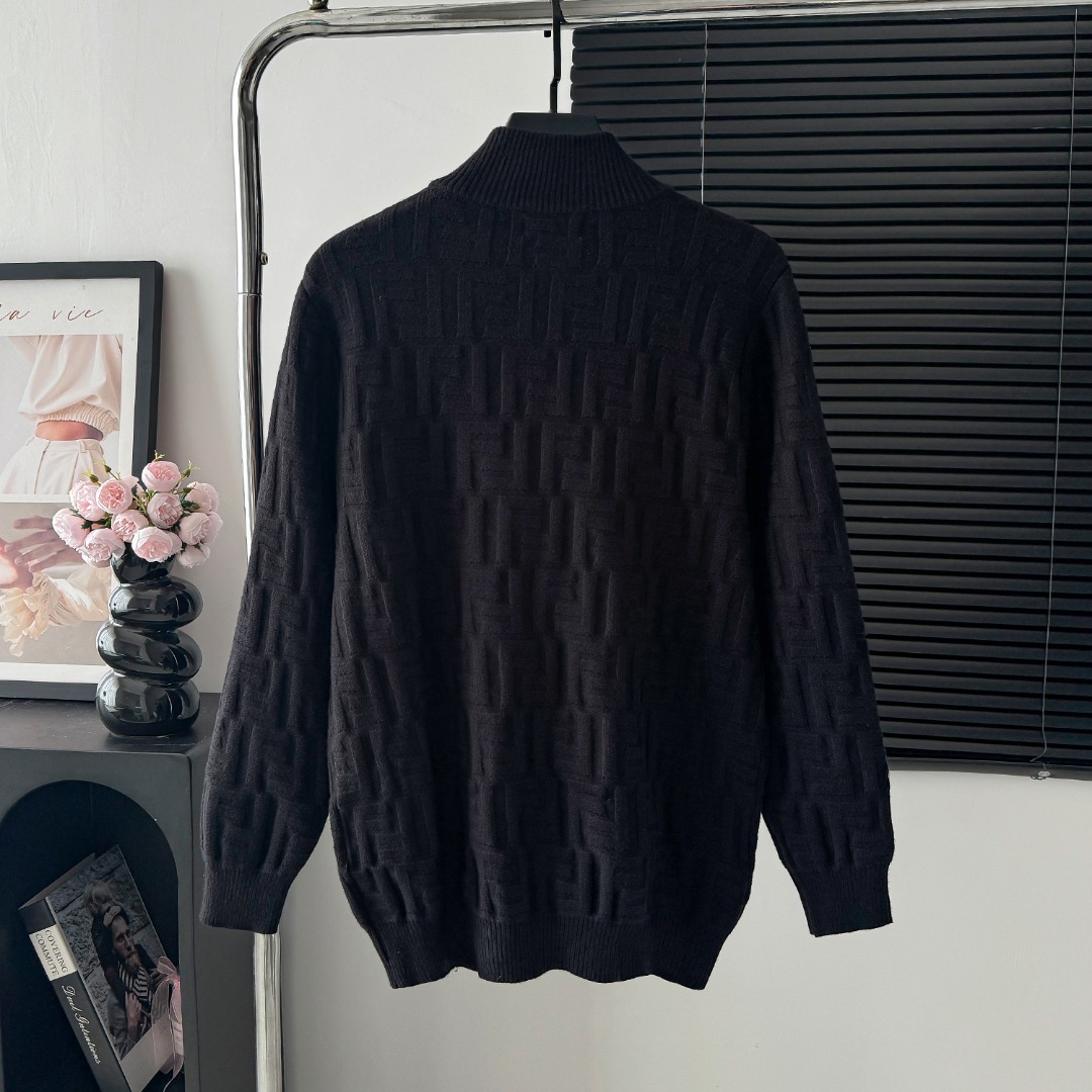 Latest Italian Tweed Fabrics at FENDI FINDI: High-Quality Knits in Black for Sweaters and Shirts - 图片 2