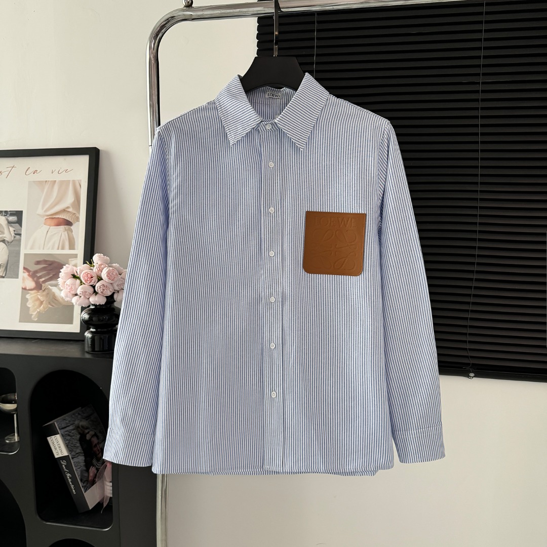Fashion Shirt in True Silk with 3D Chandelier Plaque – CDC W99 Collection - 图片 1