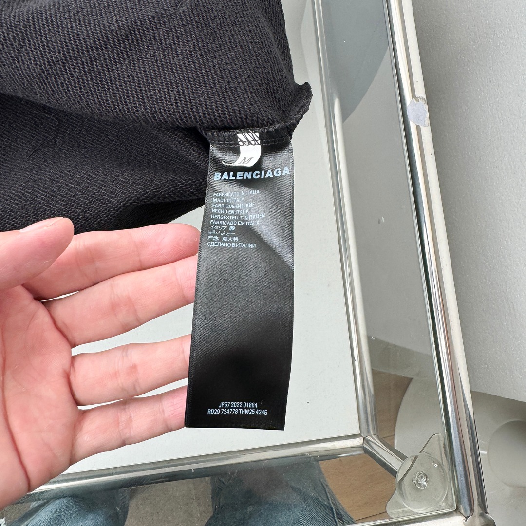 CDC W135 Embroidered Logo Hoodie with Heavy Cotton Fabric in Black - 图片 7