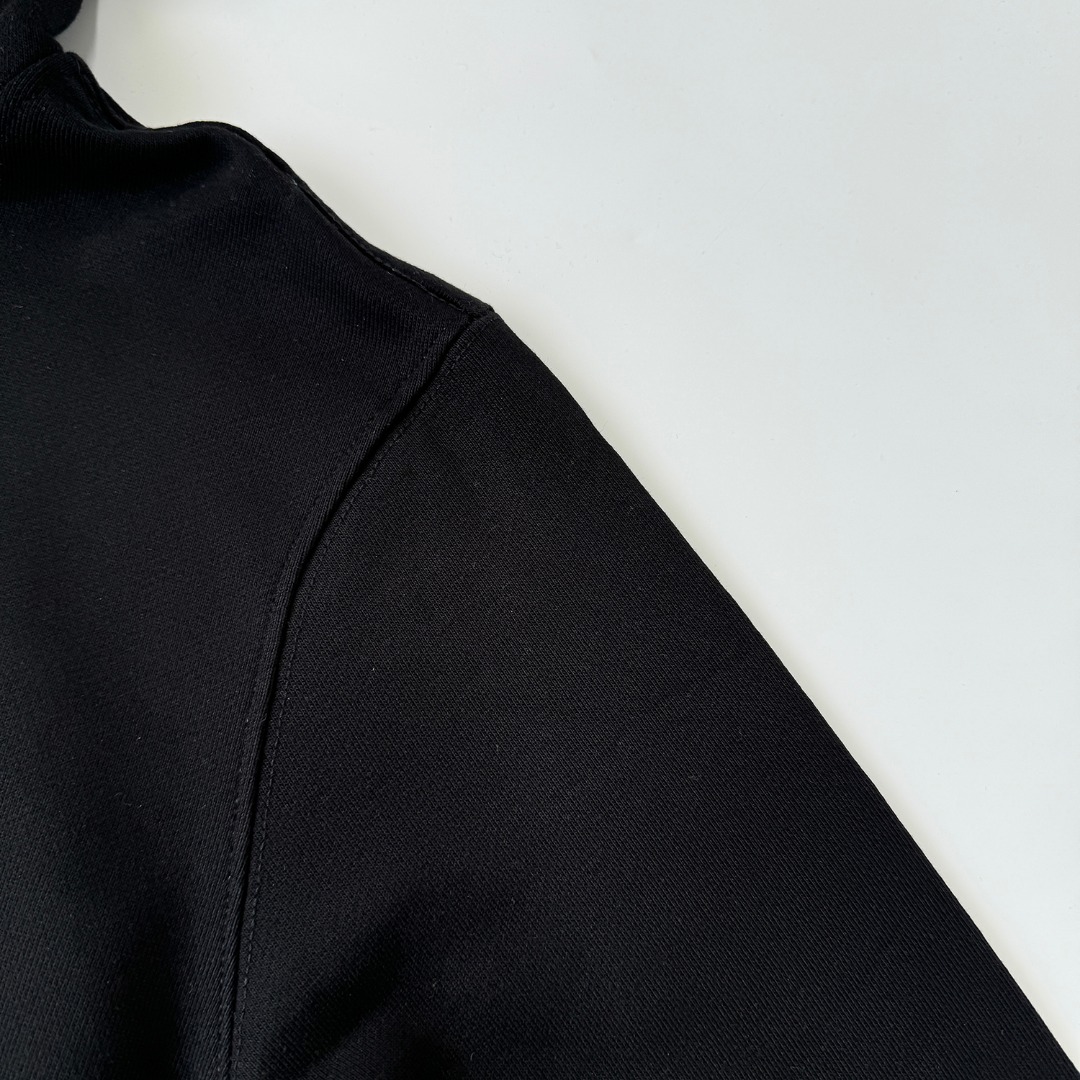 CDC W167: Embroidered CK Hoodie with Heavy Fabric and Detailed Design - 图片 6