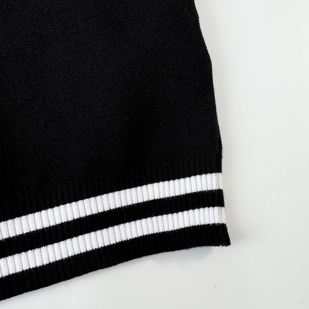High-Quality Italian Fabric Sweaters and Shirts in Black – CDC M109 Collection - 图片 7