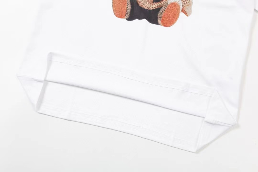 BURBERRY巴宝莉泰迪熊印花大Logo经典精致升级灵感源自八十年代复古原版面料官方同款短袖T恤定制2