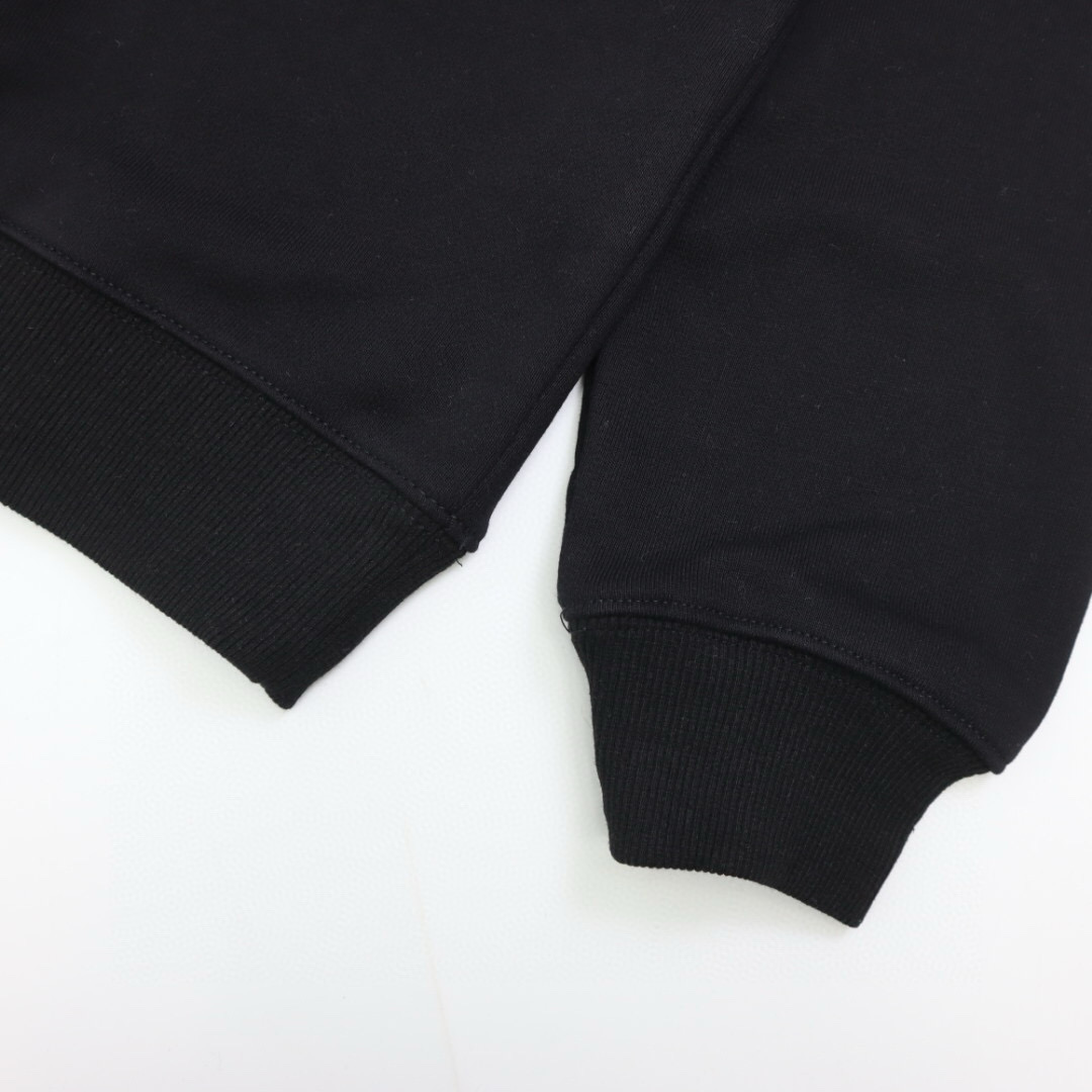 “High-Quality Cotton Clothing with Digital Printing in Black and White, Various Sizes Available” - 图片 7